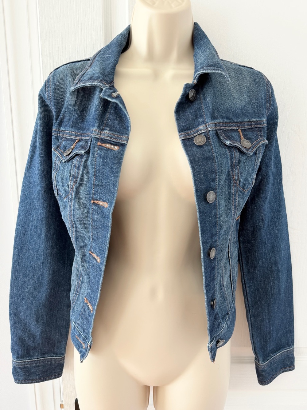 Old Navy Denim Jacket Women’s Small Petite Stretch Classic Trucker Medium Wash